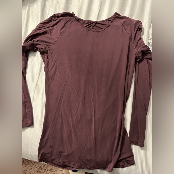 Lululemon top 6 - Picture 3 of 3